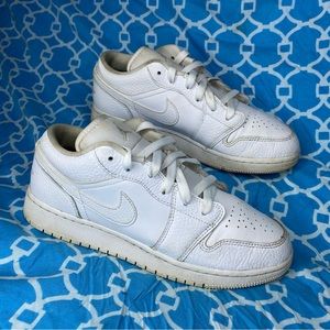 Nike Women’s size 8.5 Air Jordan 1 low Triple white sneakers classic wmns ladies